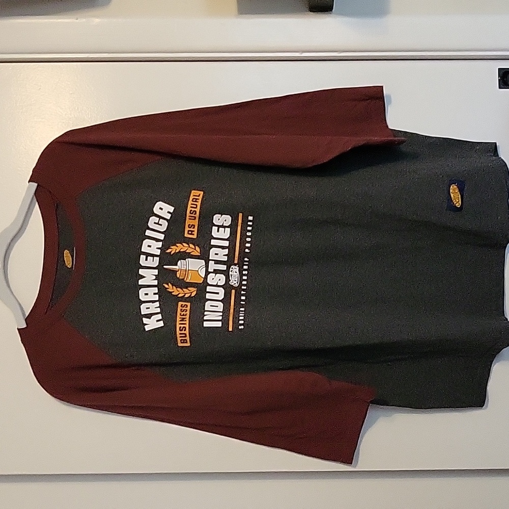 Men's XL Seinfeld "Kramerica Industries" Raglan Style (3/4 Sleeve) Shirt